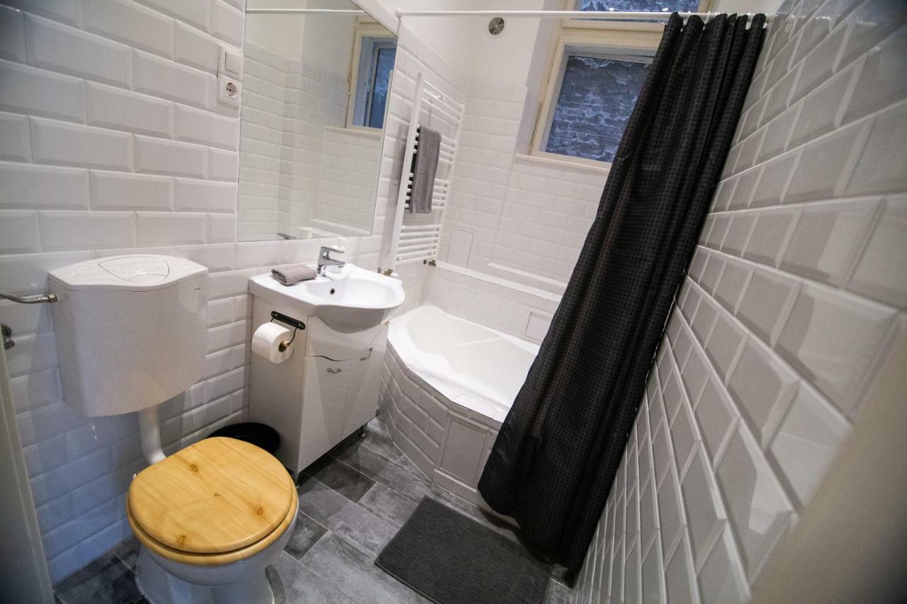 Cheerful And Cozy 2 Bedrooms 2 Bathrooms Apartment With Top Location บูดาเปสต์ ภายนอก รูปภาพ